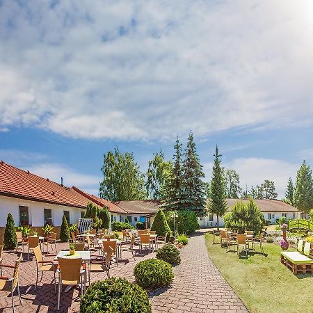 Hotel Pommerscher Hof Zinnowitz Kültér fotó