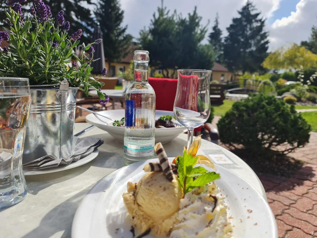 Hotel Pommerscher Hof Zinnowitz Kültér fotó