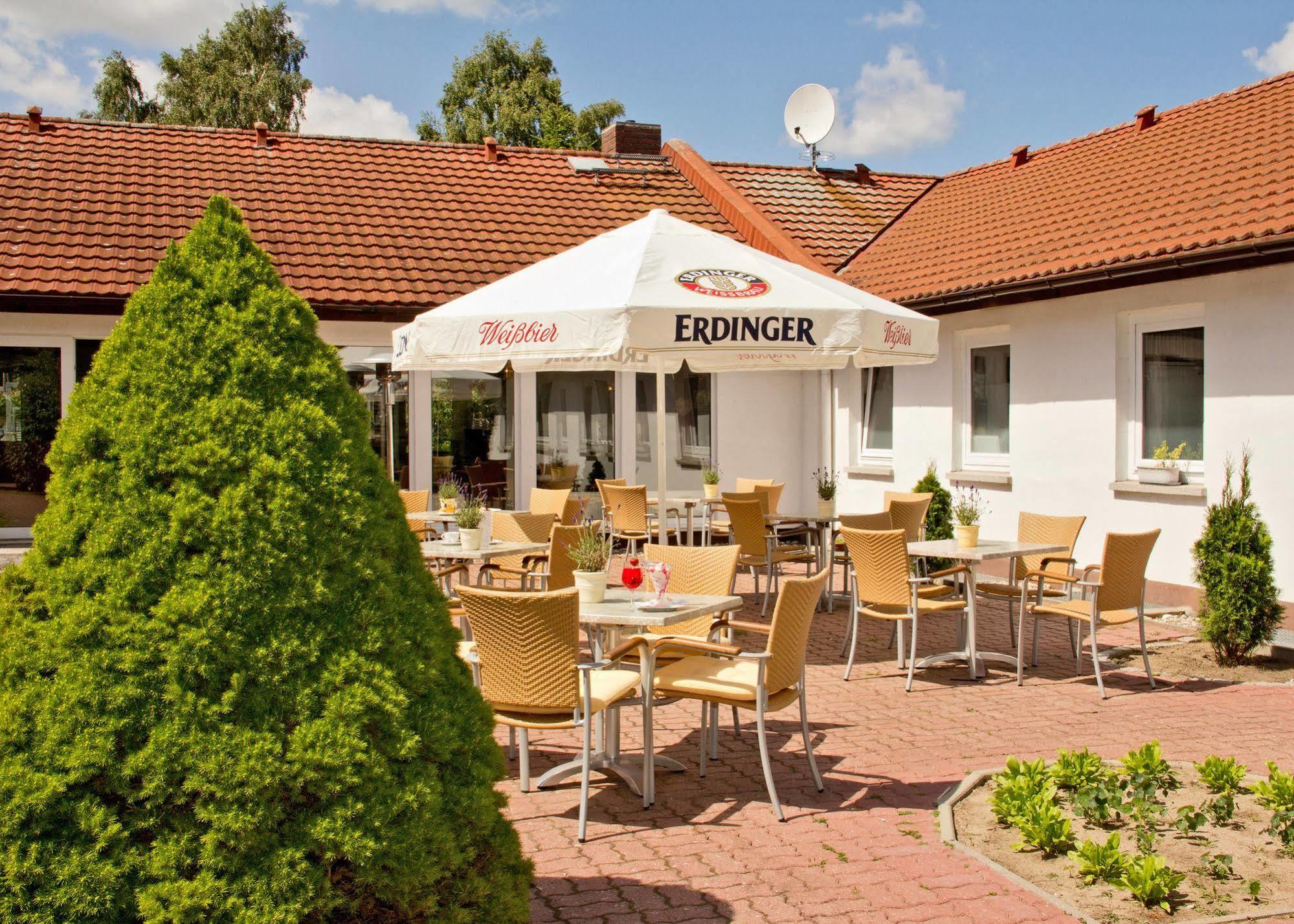 Hotel Pommerscher Hof Zinnowitz Kültér fotó